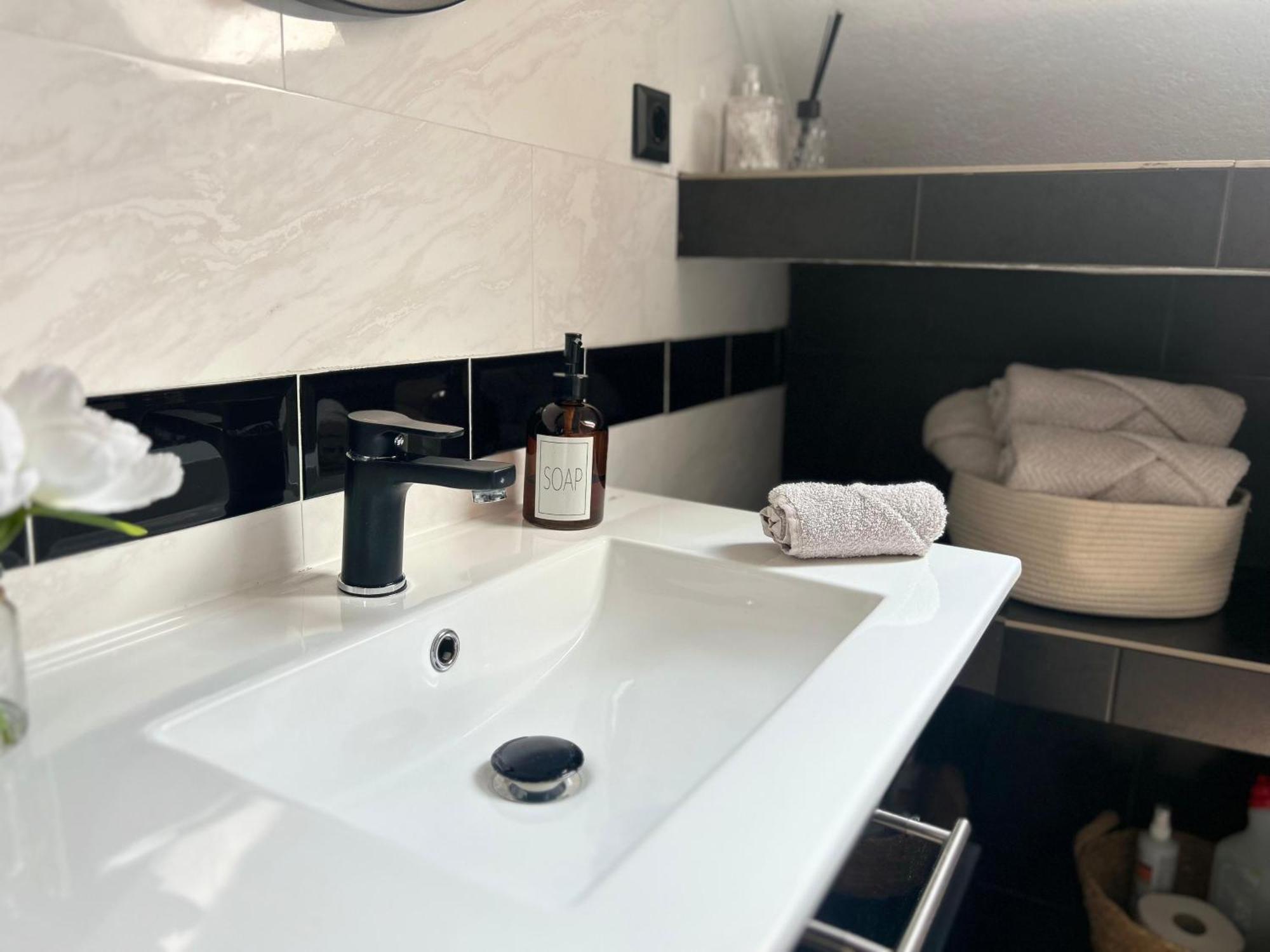Privat Cozy Room In Mudau Экстерьер фото